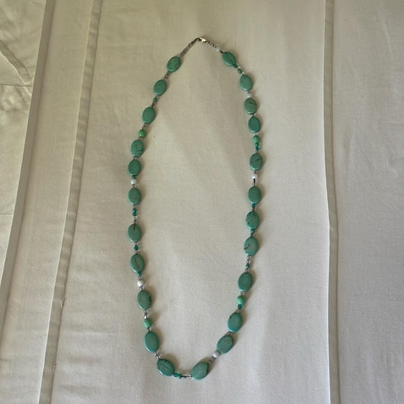 Turquoise and glass bead handmade artisan necklace - Picture 2 of 4
